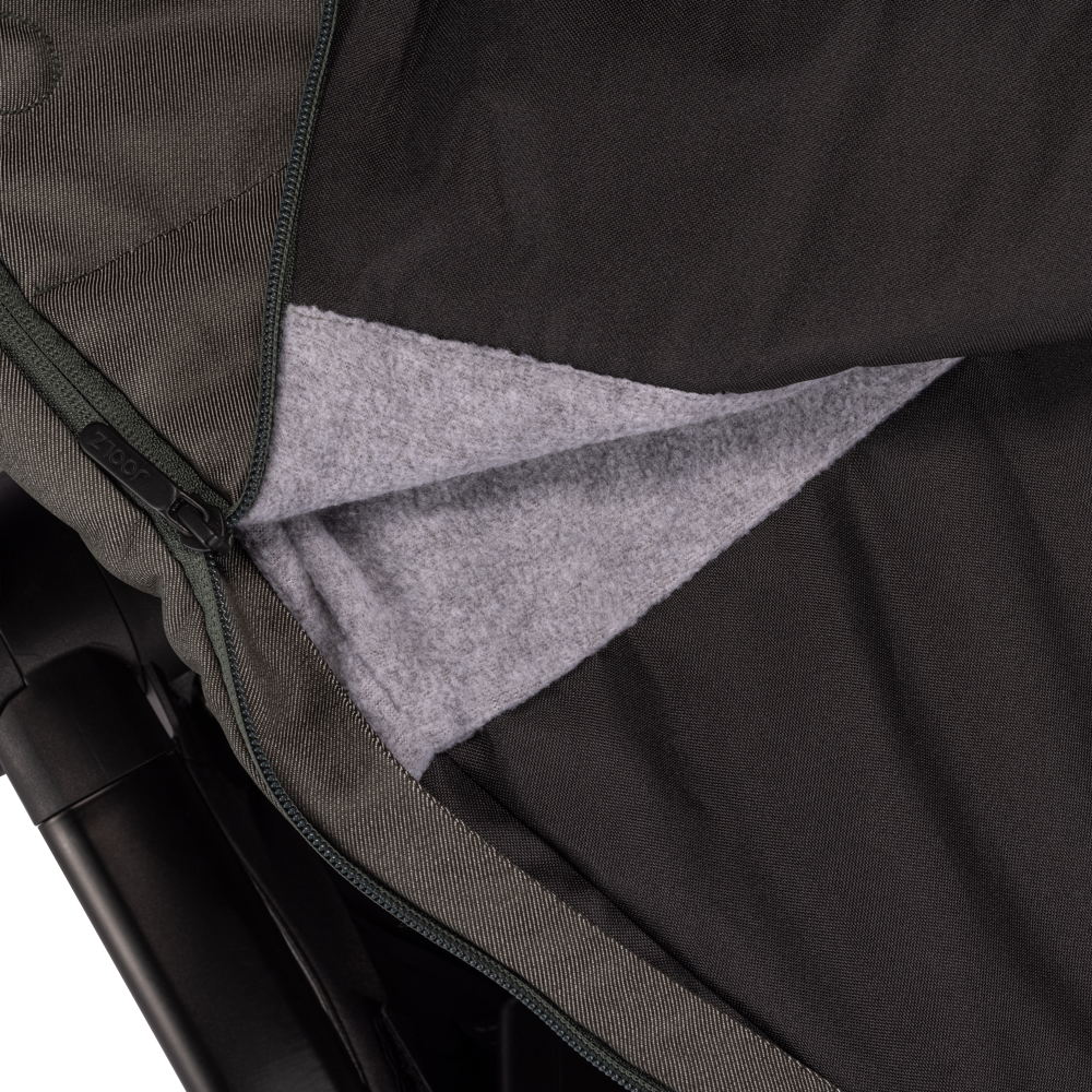 anti-mud layer protects against dirty feet