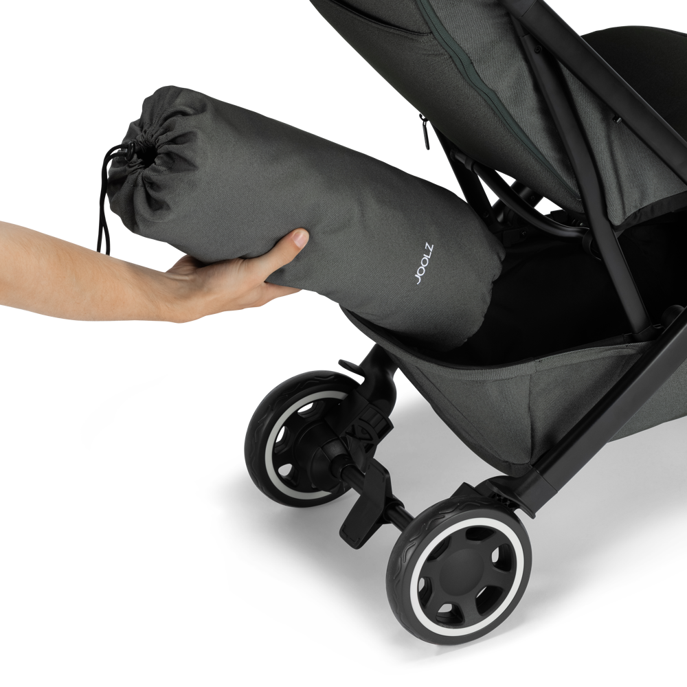 comes in its own matching storage bag