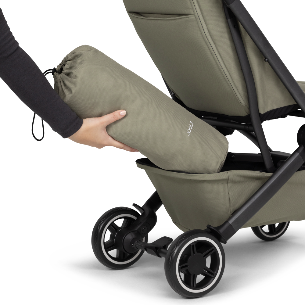 Comes in a matching storage bag