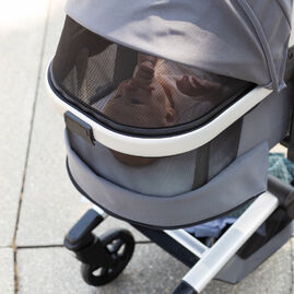  Innovative ventilation in the fold-up stroller