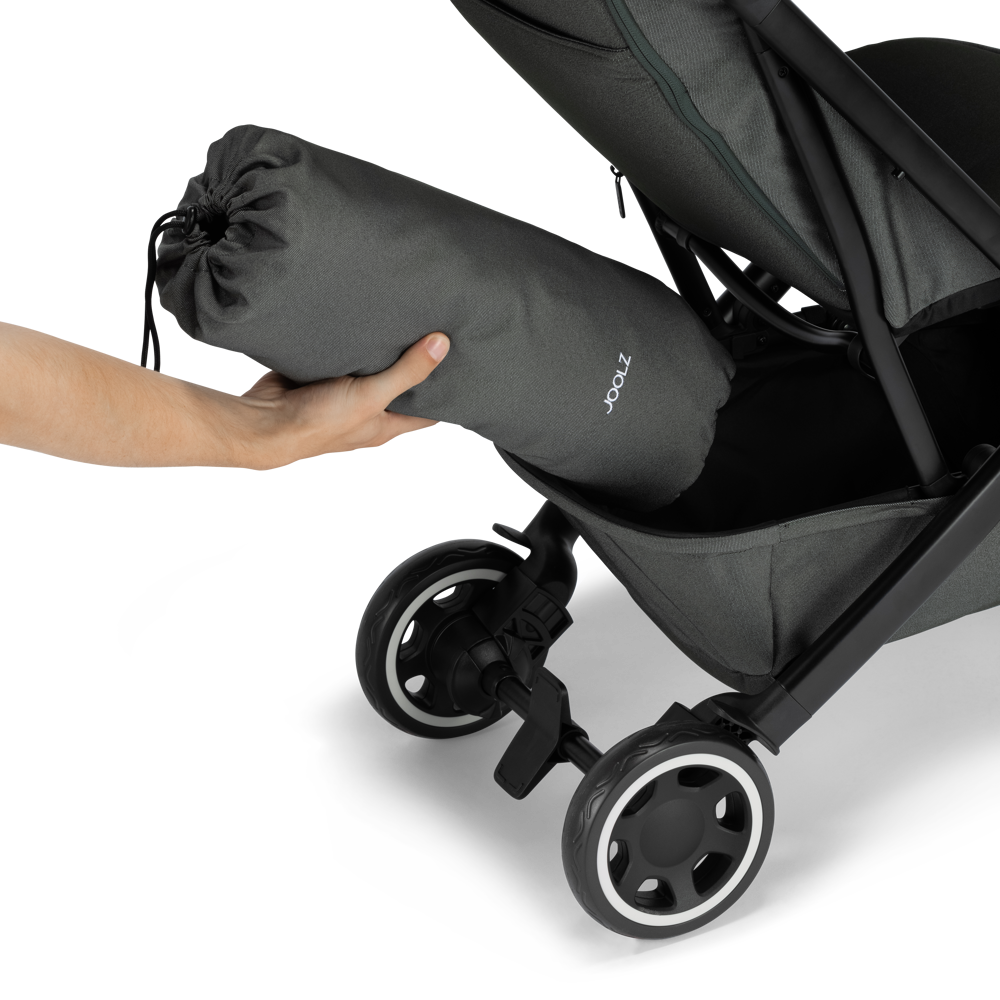 comes in its own matching storage bag